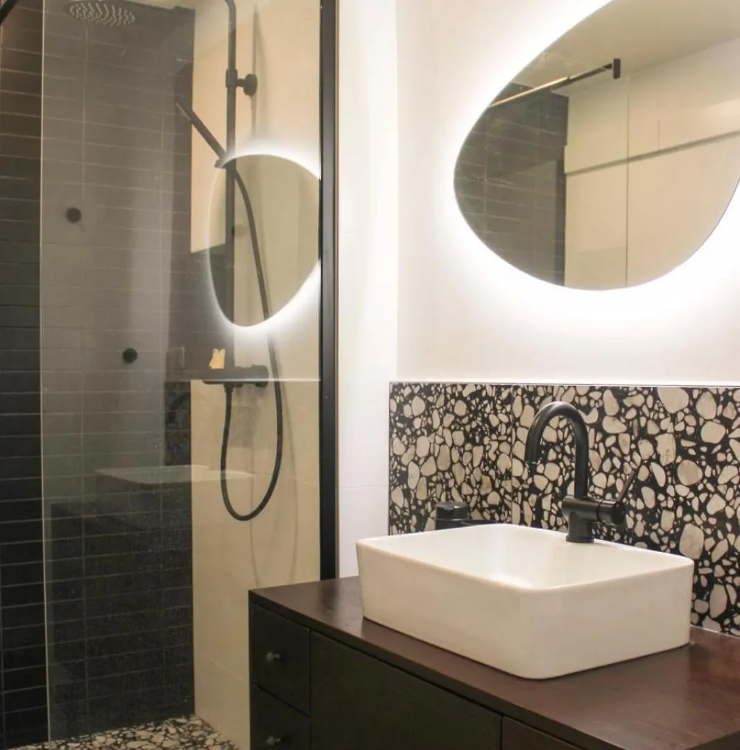 Apartment Charming T3 In The Center Of Paris