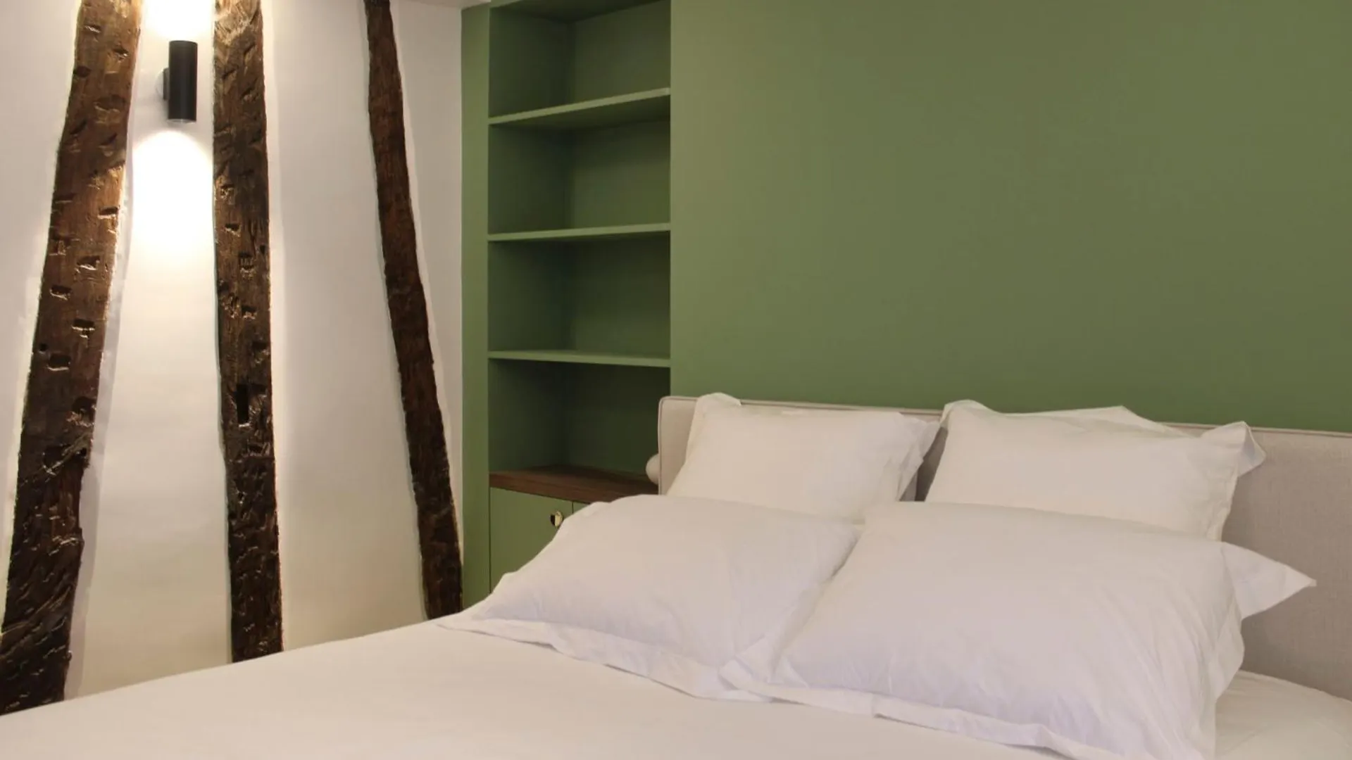 Apartment Charming T3 In The Center Of Paris